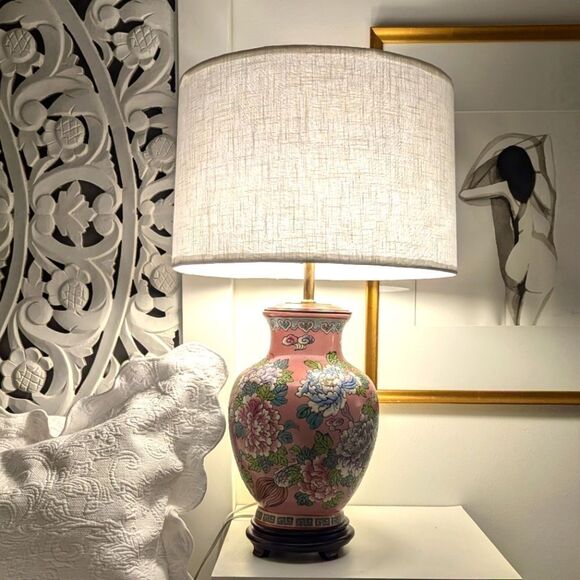 Vintage Chinese Moriage Hand Painted Lamp Base - Picture 2 of 3